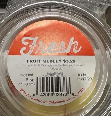 Images 2 and 3: “Photograph of Label of Fresh Fruit Medley, 6 oz. cup”