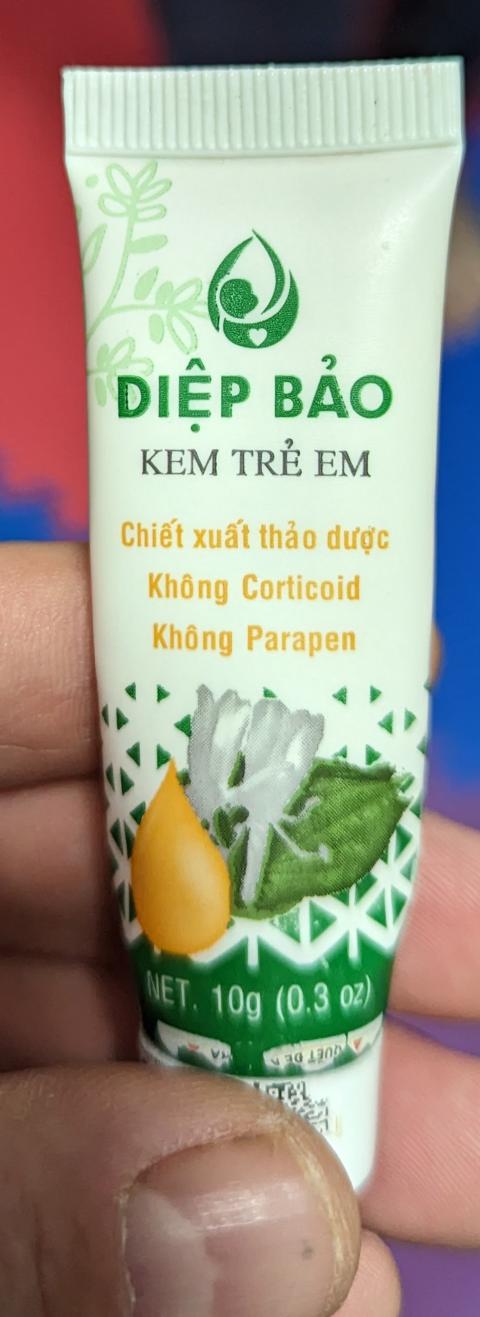 5.	“Diep Bao Cream, front tube label”