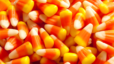 closeup photo of candy corn