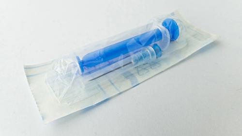 Syringe in sterilized packaging